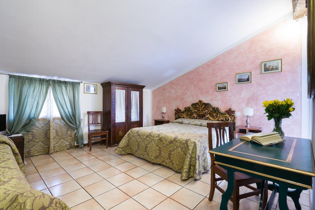 Donna Nobile Hotel San Gimignano Ruang foto