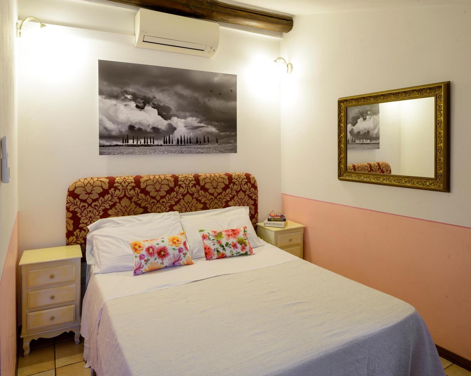 Donna Nobile Hotel San Gimignano Bagian luar foto