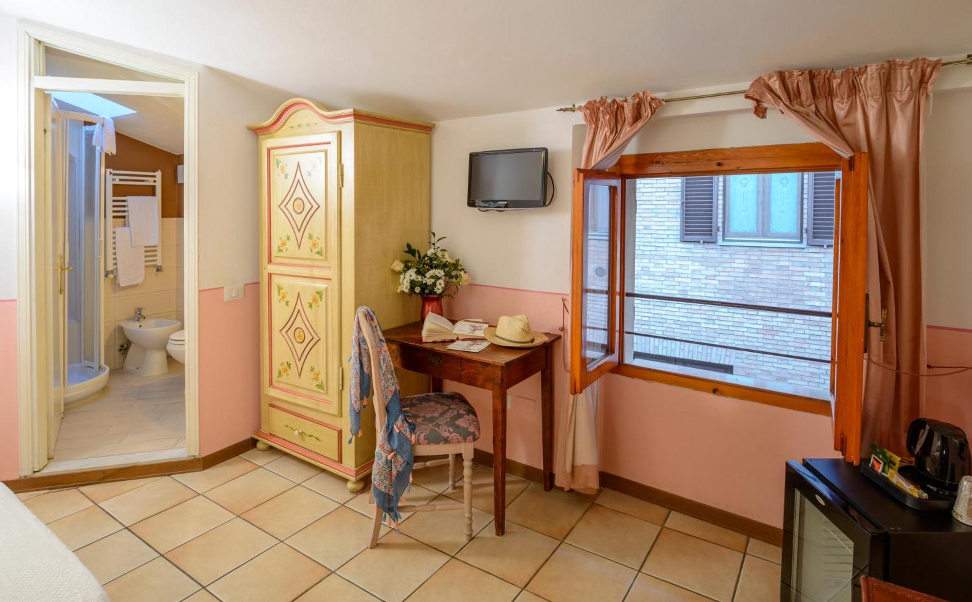Donna Nobile Hotel San Gimignano Bagian luar foto