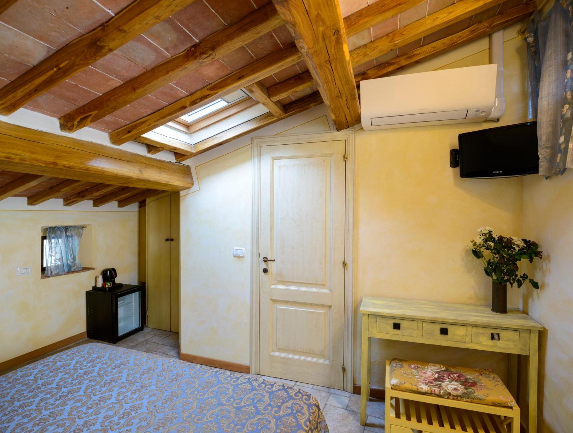 Donna Nobile Hotel San Gimignano Bagian luar foto