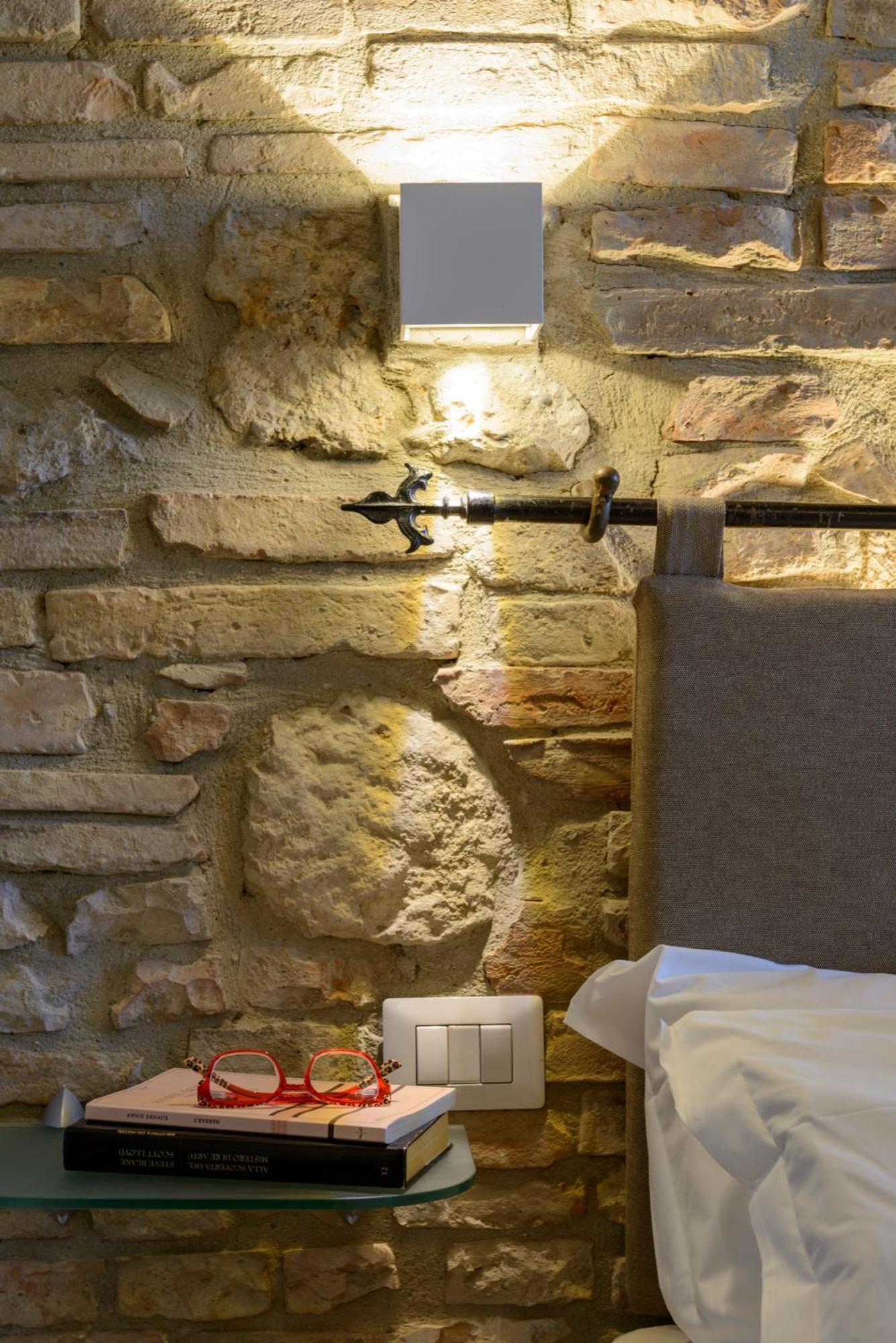 Donna Nobile Hotel San Gimignano Bagian luar foto