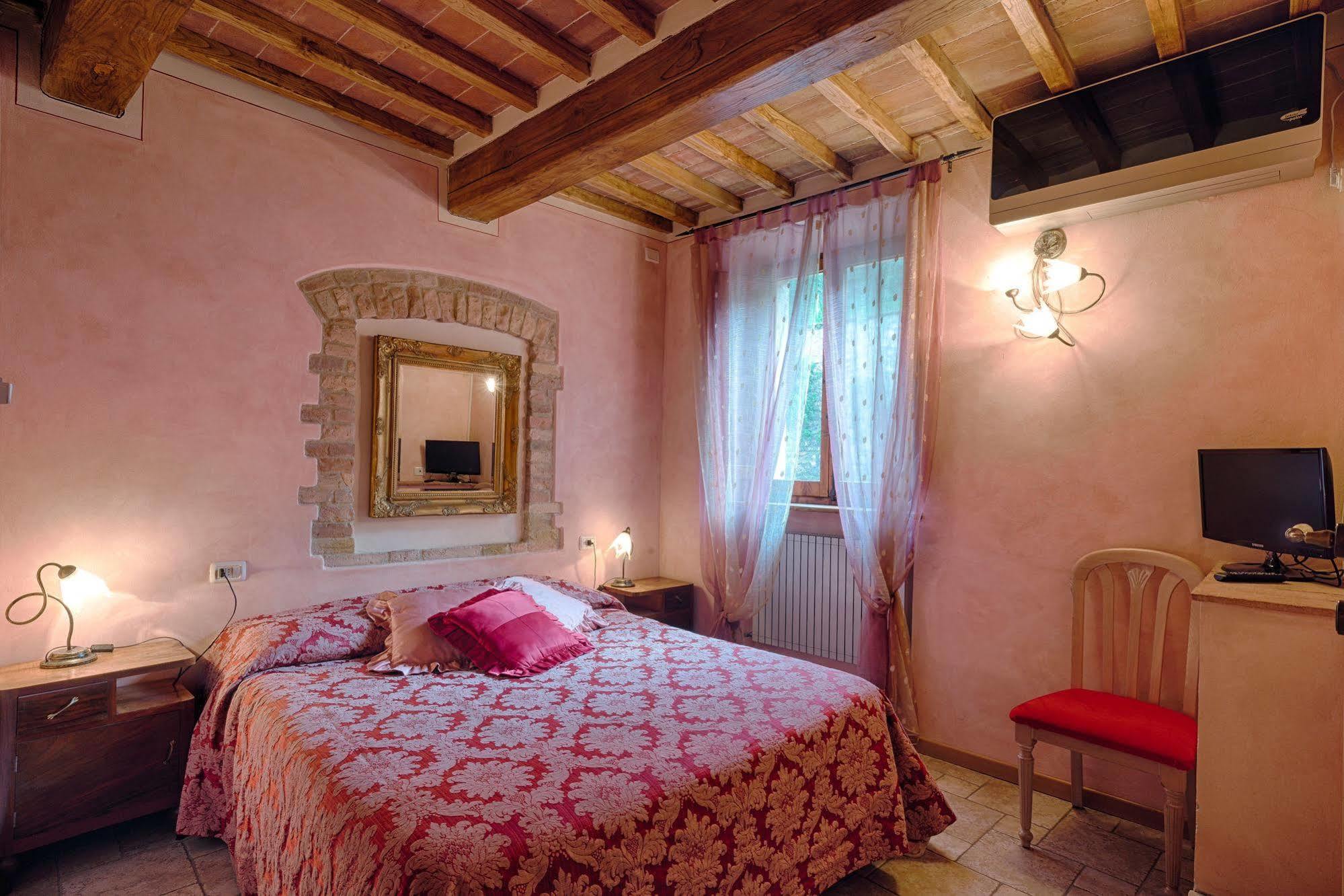 Donna Nobile Hotel San Gimignano Bagian luar foto